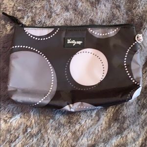Insulated small zipper pouch